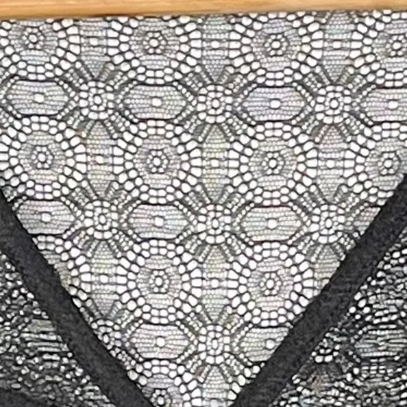 Dynamite Black Eyelet Lace Inset Mesh Bodycon Dress Sz S - Picture 5 of 8